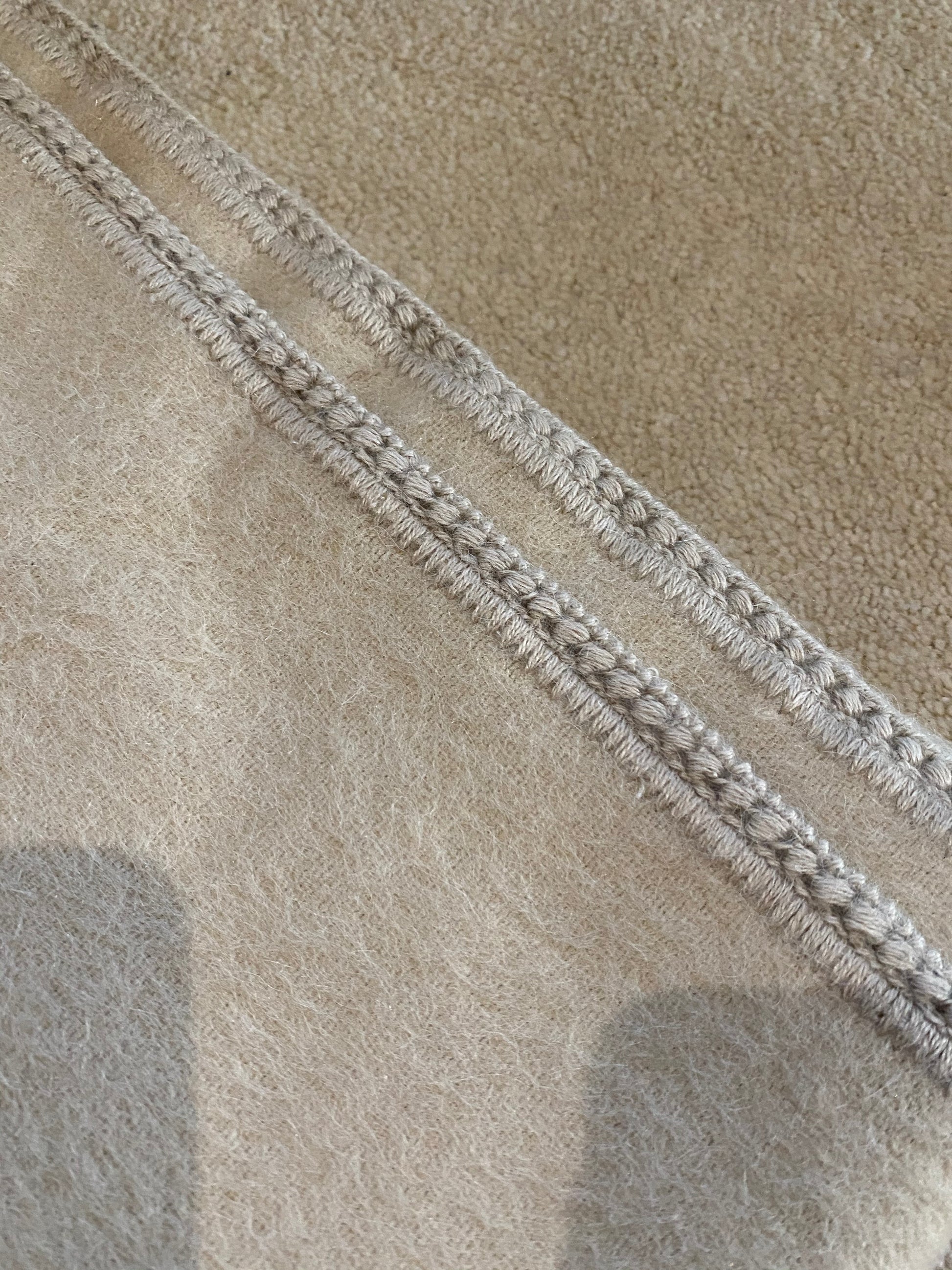 Alpaca Wool Yarn Extra Large Beige Blanket Throw